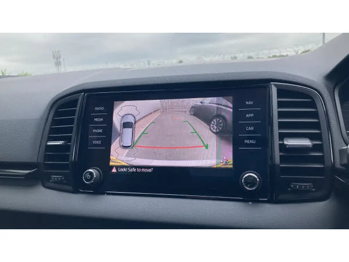 2024-skoda-karoq-15-tsi-sportline-big-30