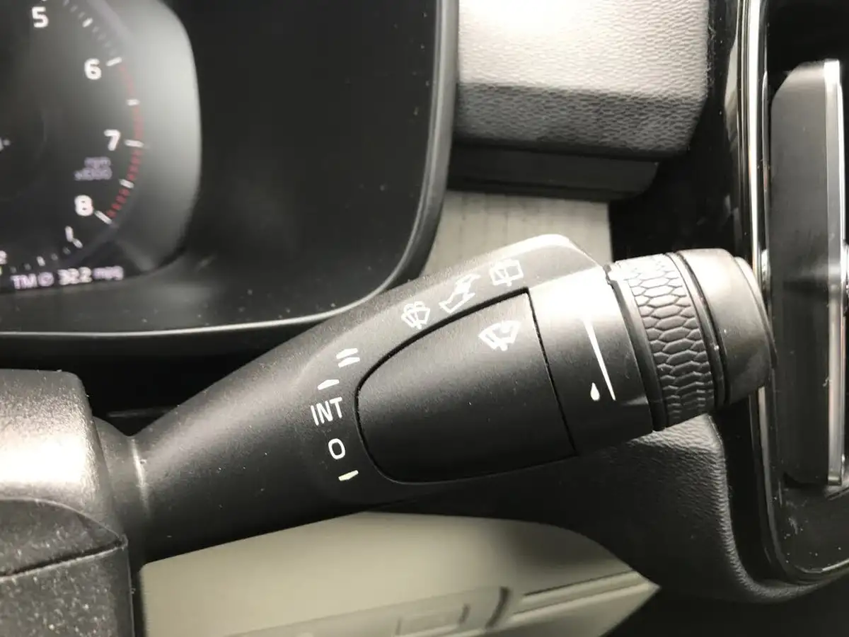 2021-volvo-xc40-15-t3-inscription-pro-163bhp-geartronic-big-27