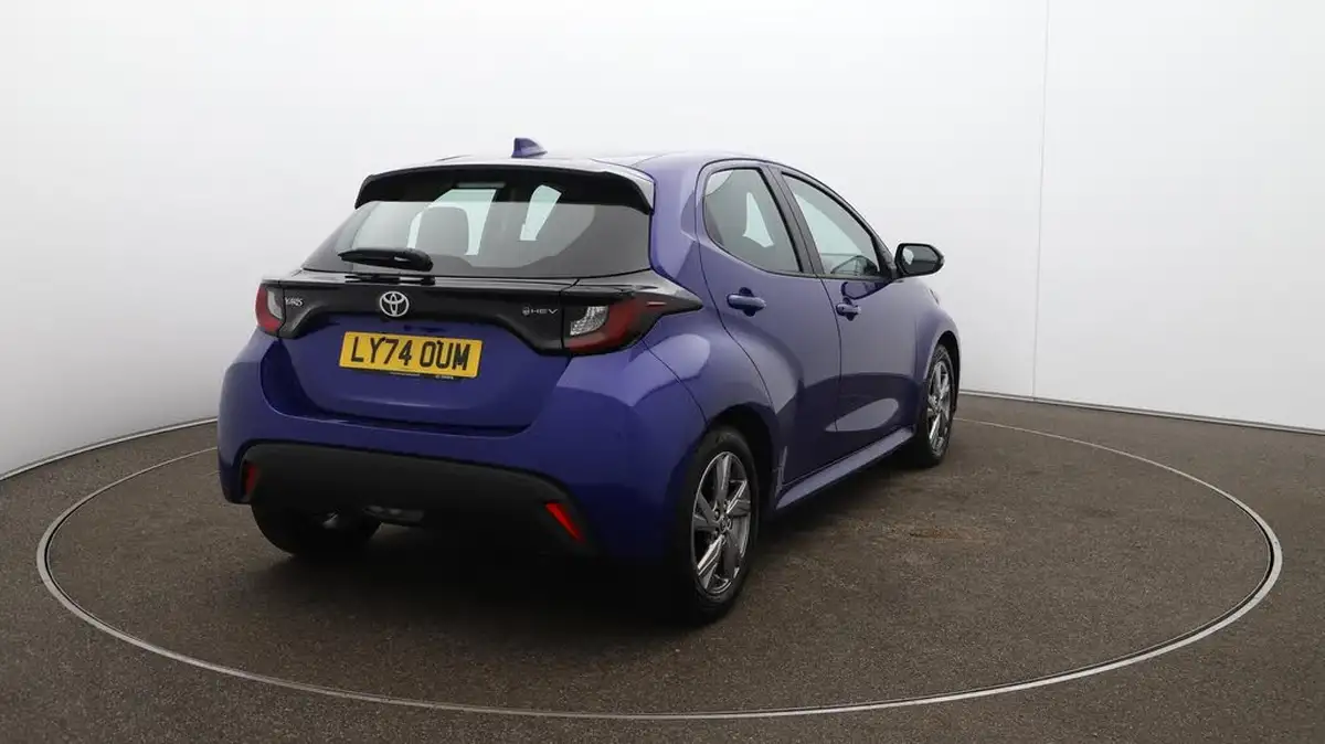 2025-toyota-yaris-15-vvt-i-icon-big-55