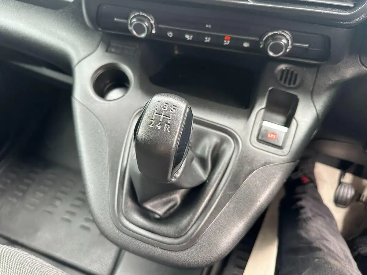 2020-citroen-berlingo-15bluehdi-650-enterprise-ss-big-24