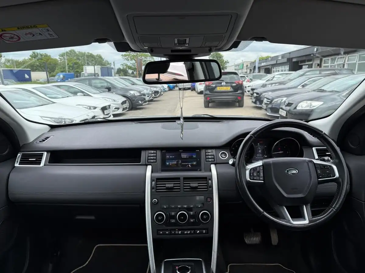 2017-land-rover-discovery-sport-20td4-hse-180ps-station-wagon-auto-big-11