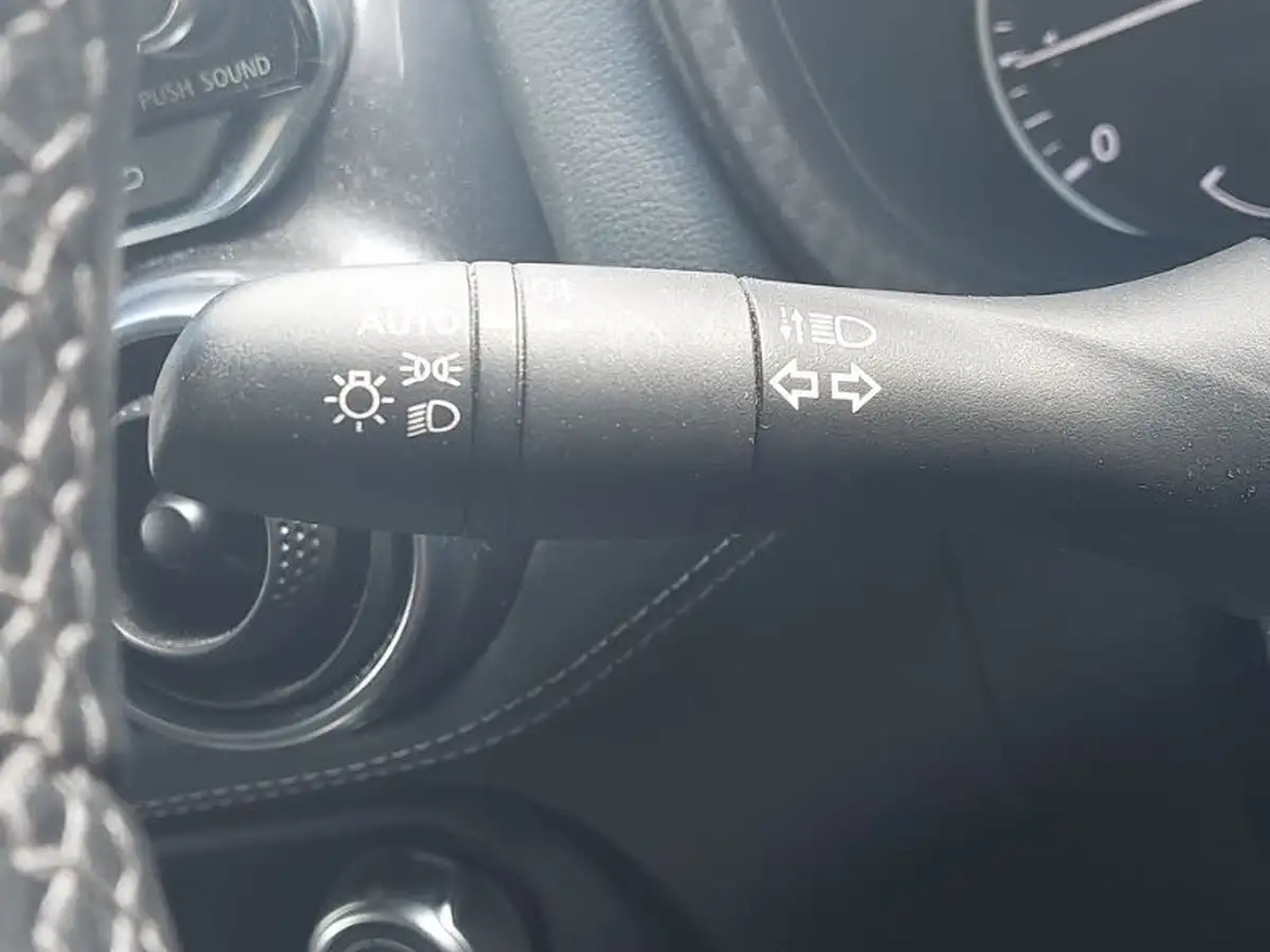 2021-nissan-juke-10-dig-t-n-connecta-dct-big-15