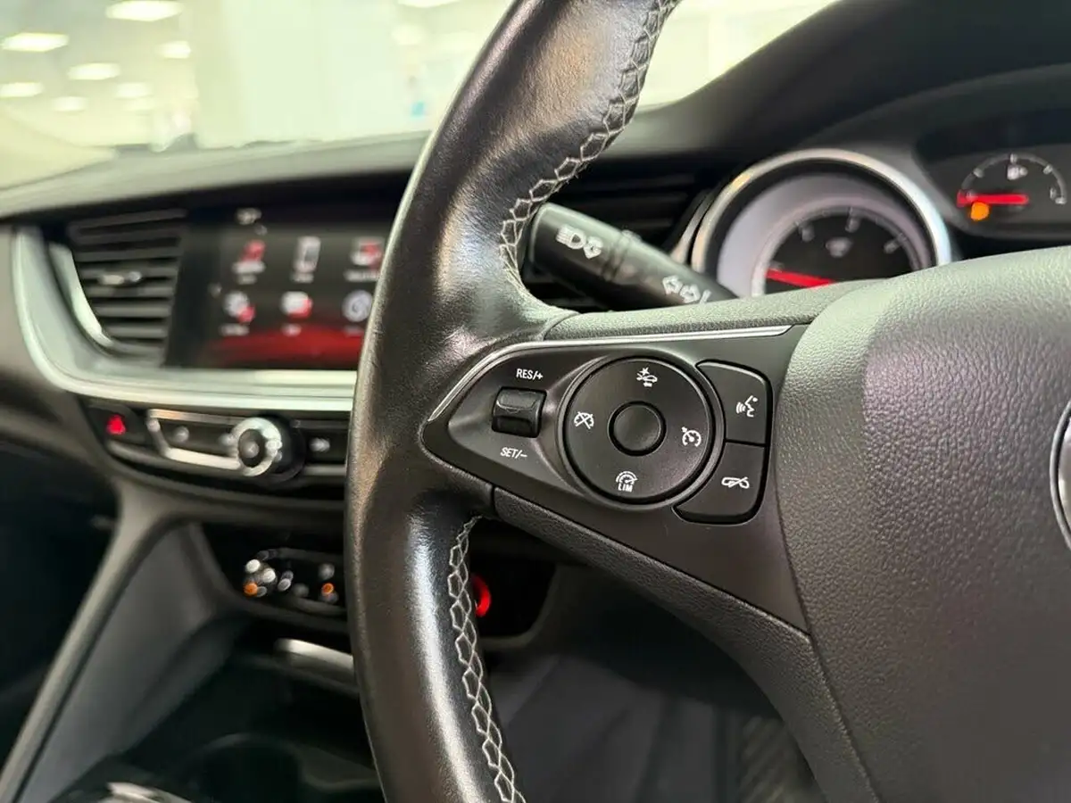 2017-vauxhall-insignia-grand-sport-16td-design-136ps-ecotec-big-27