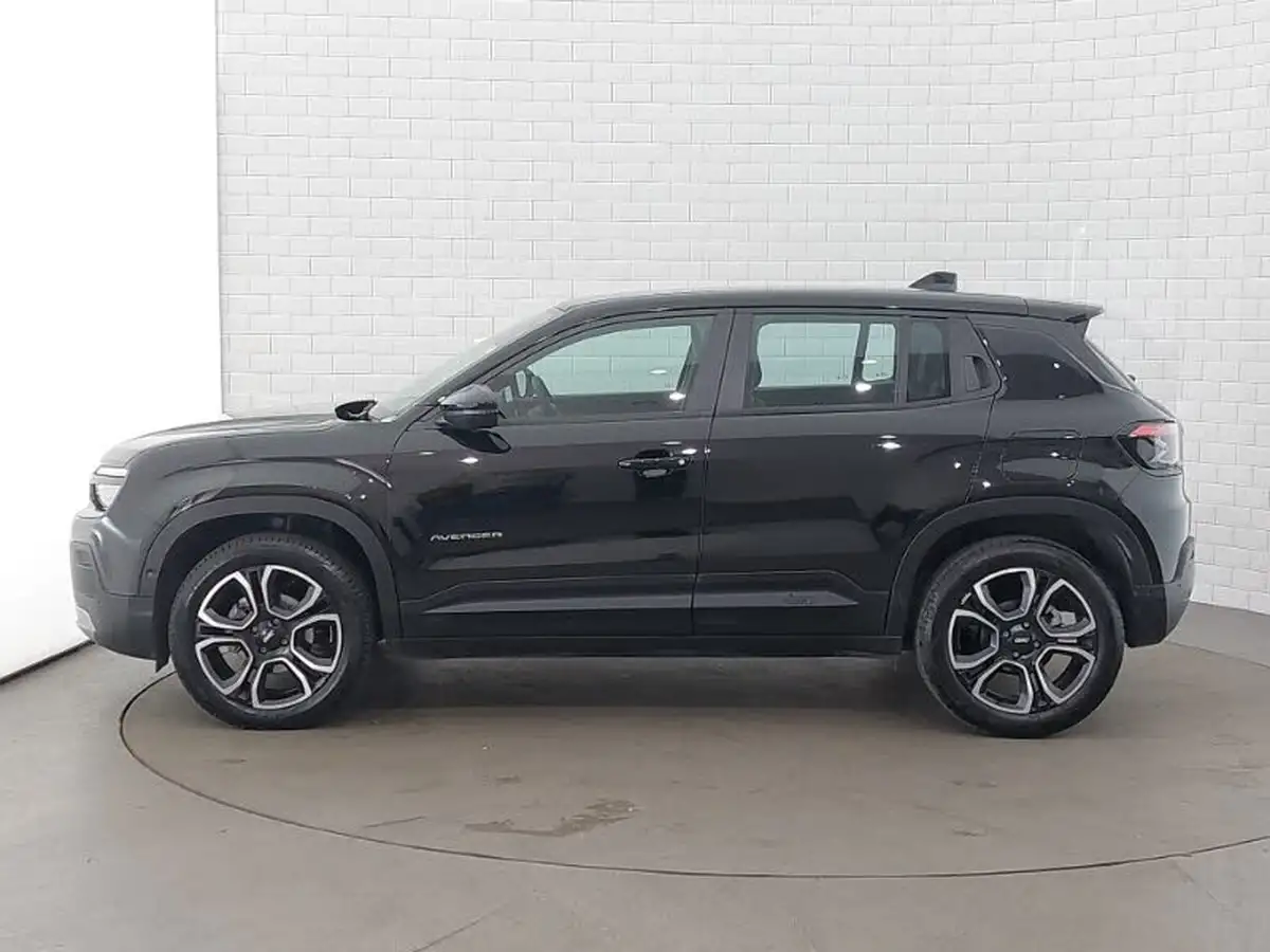 2024-jeep-avenger-12-gse-altitude-big-3
