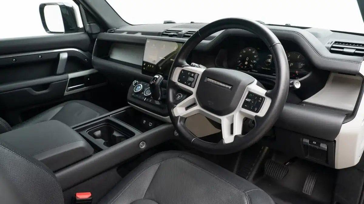 2024-land-rover-110-defender-30-d300-x-dynamic-hse-big-18