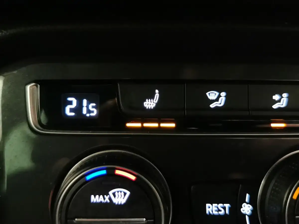 2019-volkswagen-tiguan-20tdi-r-line-150ps-ss-dsg-big-22
