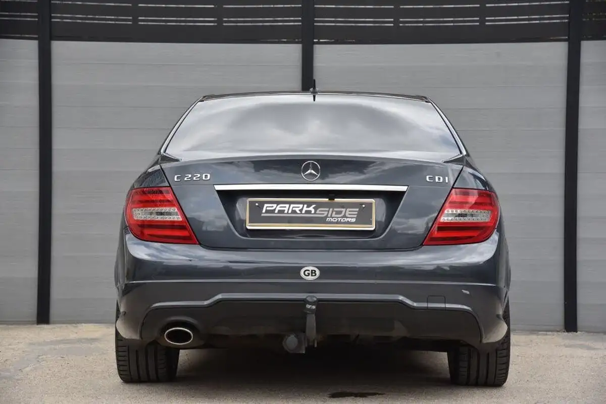 2013-mercedes-benz-c-class-21cdi-c220-cdi-amg-sport-saloon-4d-7g-tronic-plus-big-8