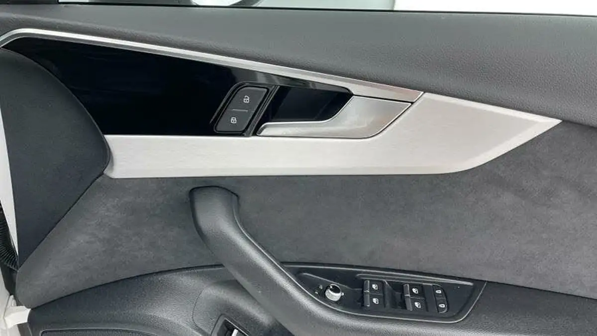 2022-audi-a4-20-35-tfsi-s-line-tronic-big-18