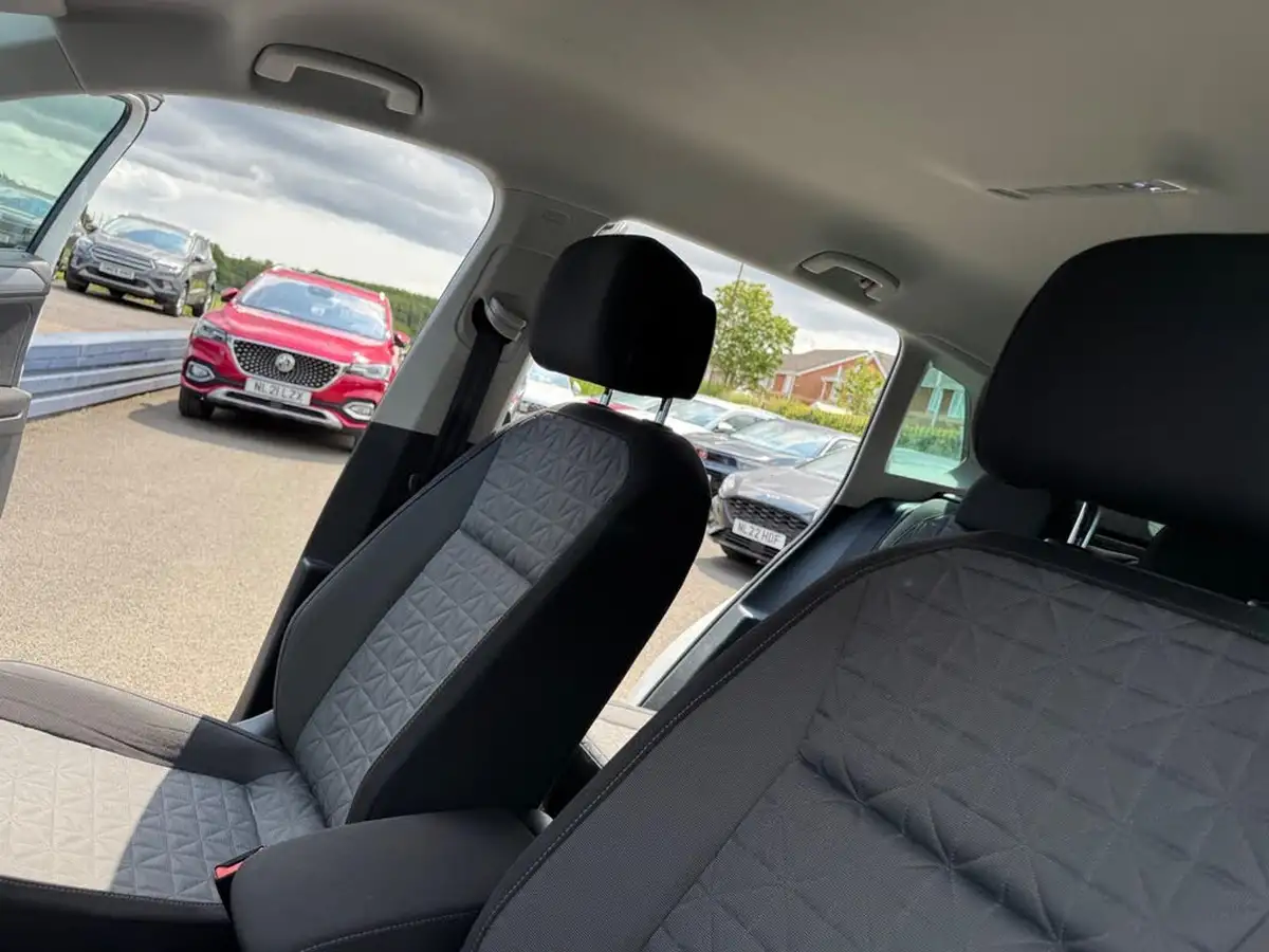 2021-volkswagen-tiguan-15-tsi-life-150ps-dsg-big-41