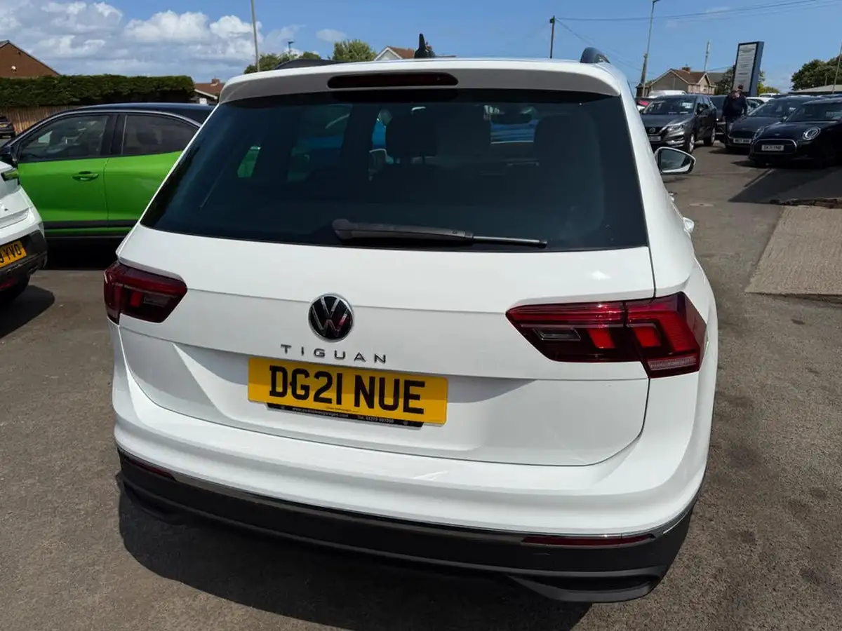 2021-volkswagen-tiguan-15-tsi-life-150ps-dsg-big-17