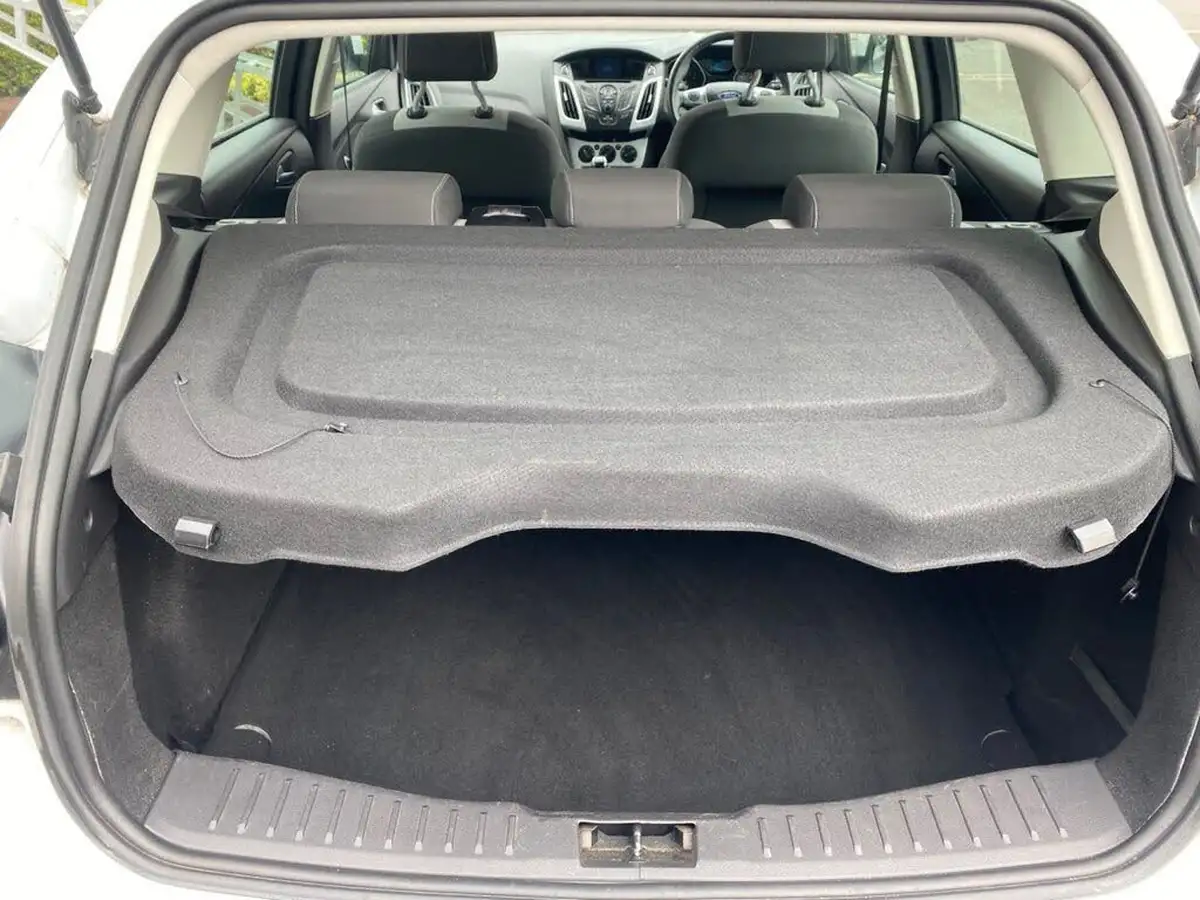 2012-ford-focus-16-zetec-ti-vct-125ps-hatchback-big-35