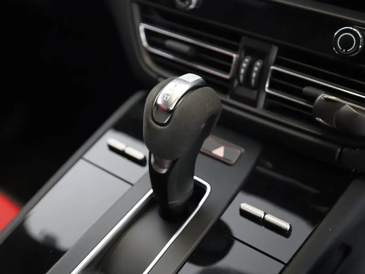 2022-porsche-macan-29-v6-gts-big-48