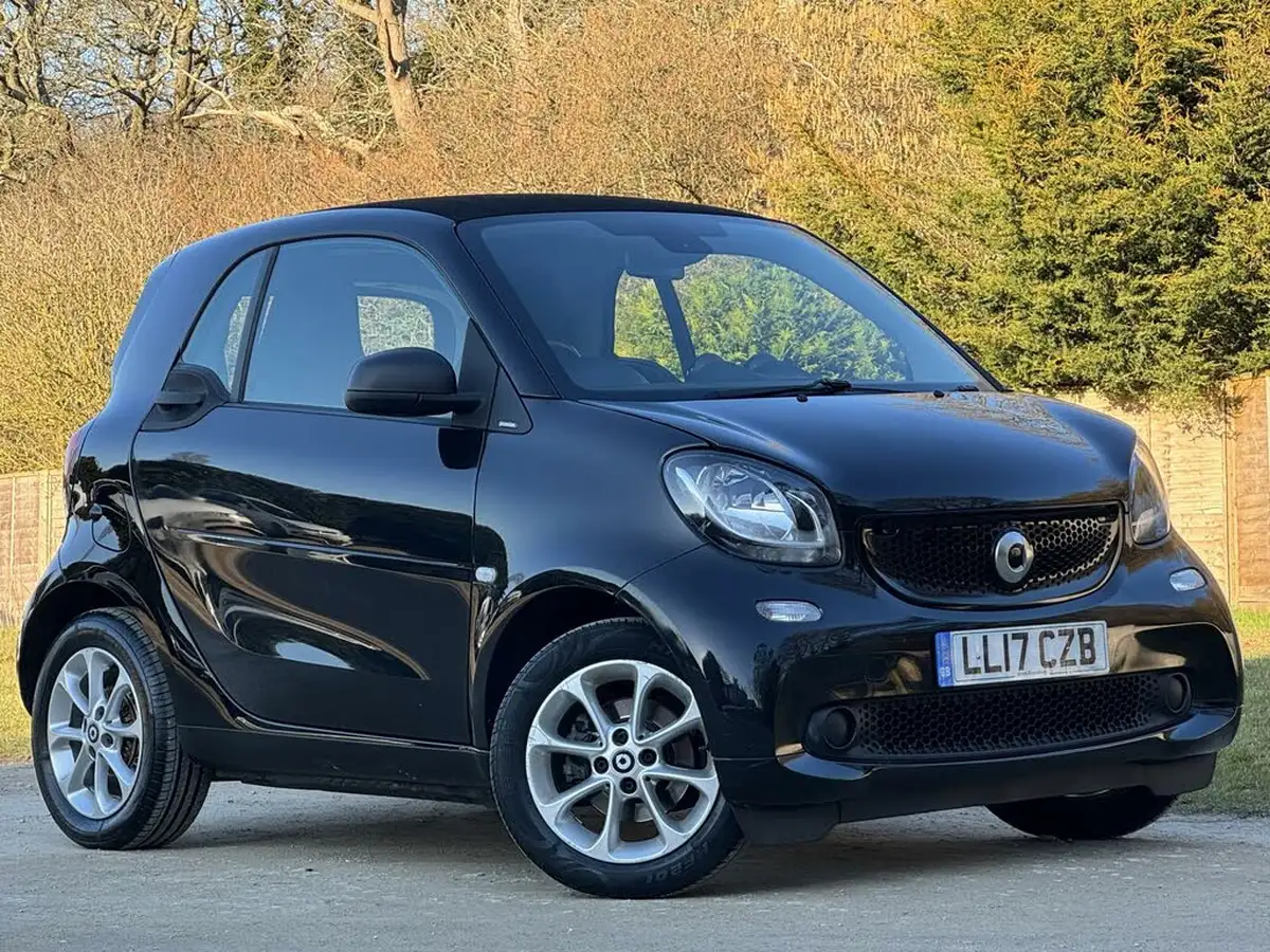 2017-smart-fortwo-10-passion-71bhp-ss-coupe-twinamic-big-4