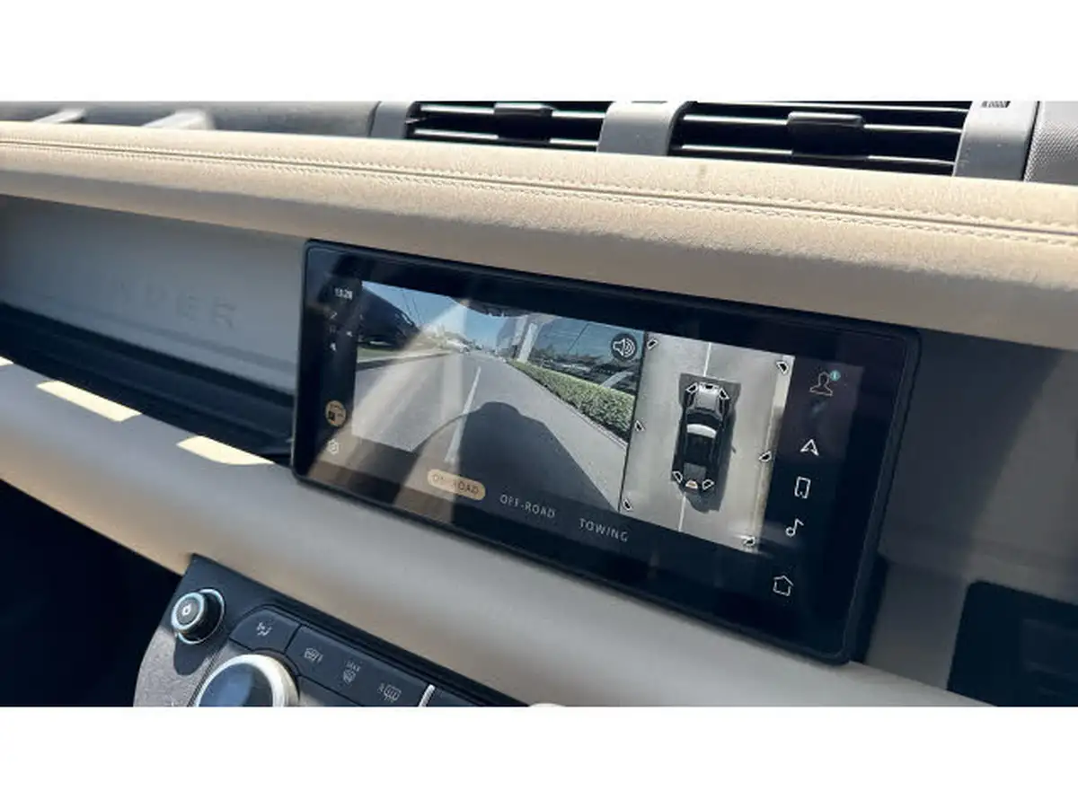 2021-land-rover-110-defender-30-d250-first-edition-big-11