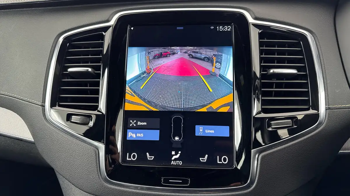 2020-volvo-xc90-20-t8-r-design-plug-in-hybrid-big-17