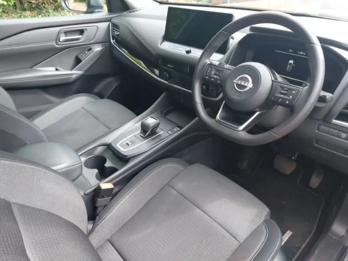 2023-nissan-qashqai-13-dig-t-n-connecta-160ps-auto-big-13