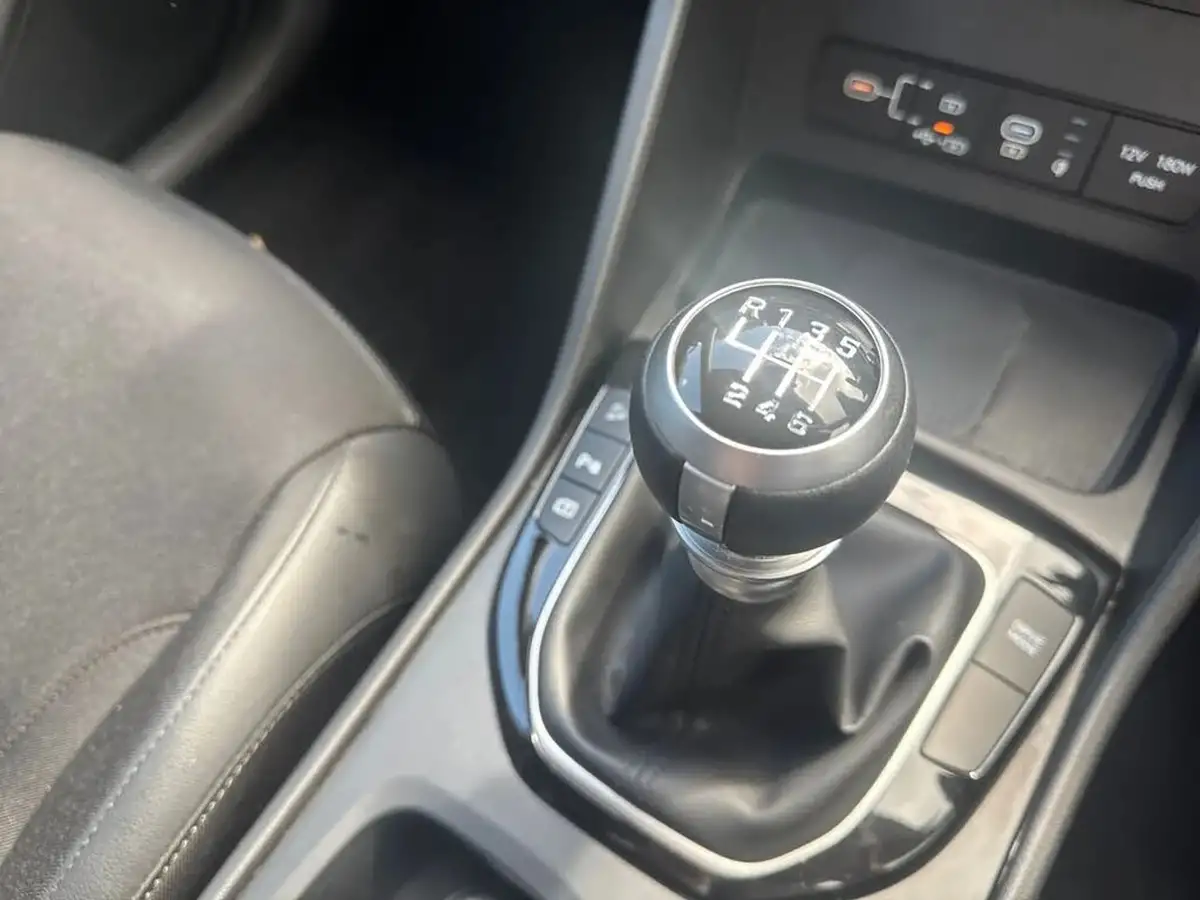 2024-hyundai-tucson-16-t-gdi-premium-160ps-two-tone-roof-big-11