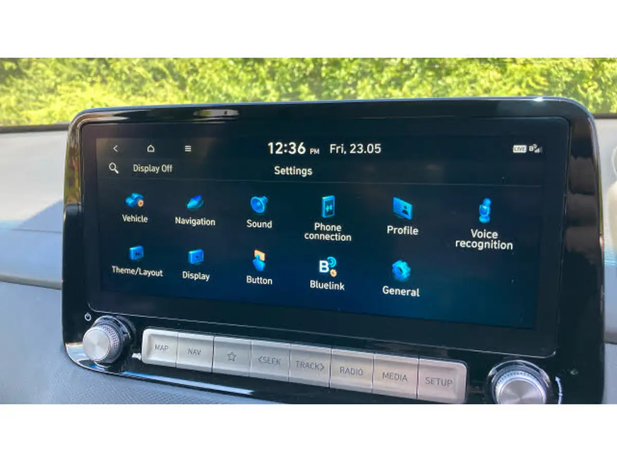 2022-hyundai-kona-e-premium-204ps-64kwh-7kw-obc-big-34