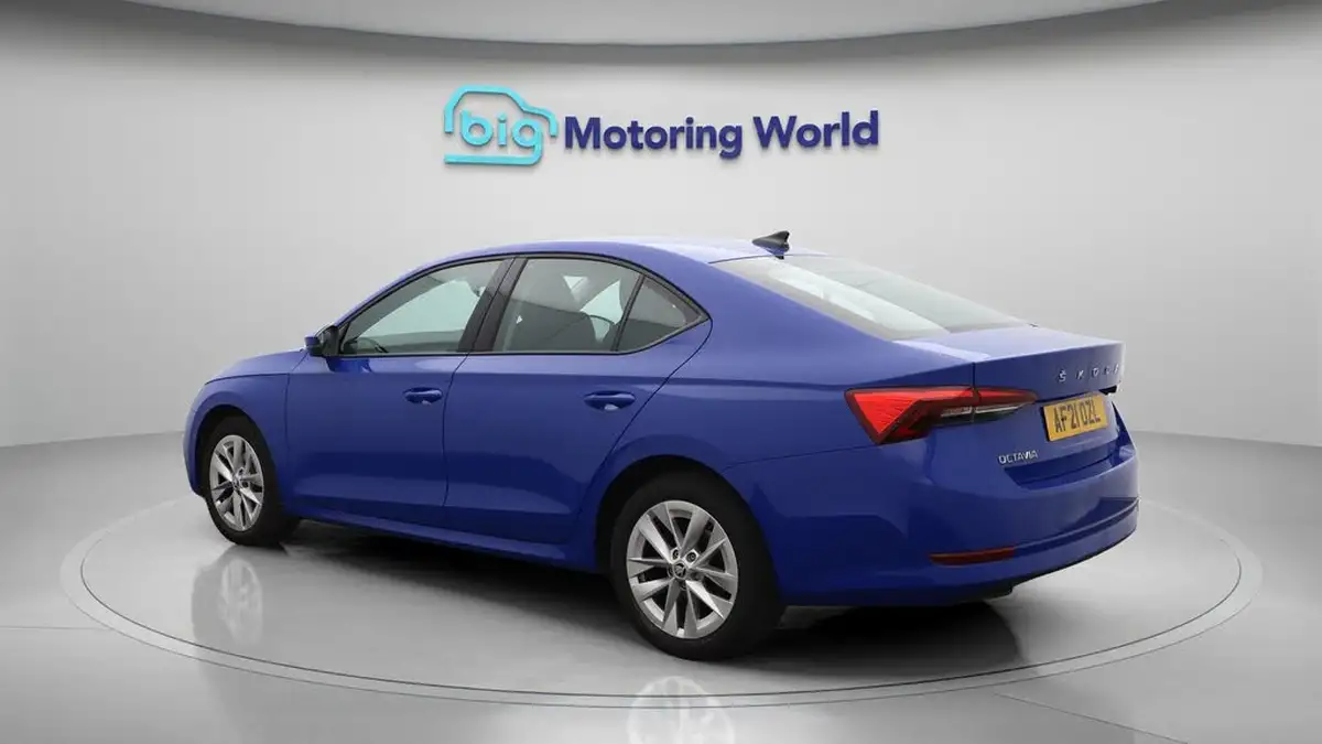 2021-skoda-octavia-10-tsi-e-tec-se-technology-hatchback-big-5