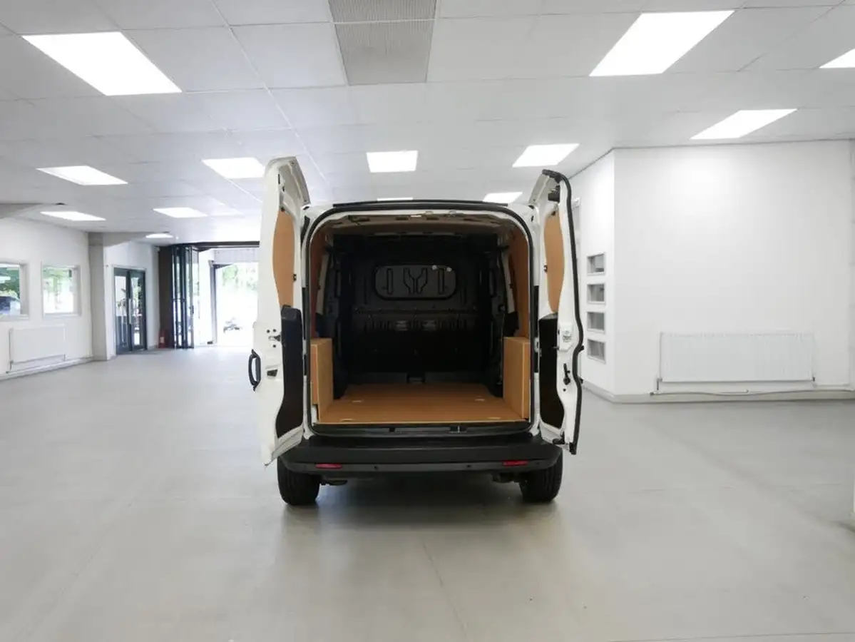 2022-fiat-doblo-cargo-16jtd-l2h1-maxi-tecnico-120bhpeu6d-panel-van-big-26