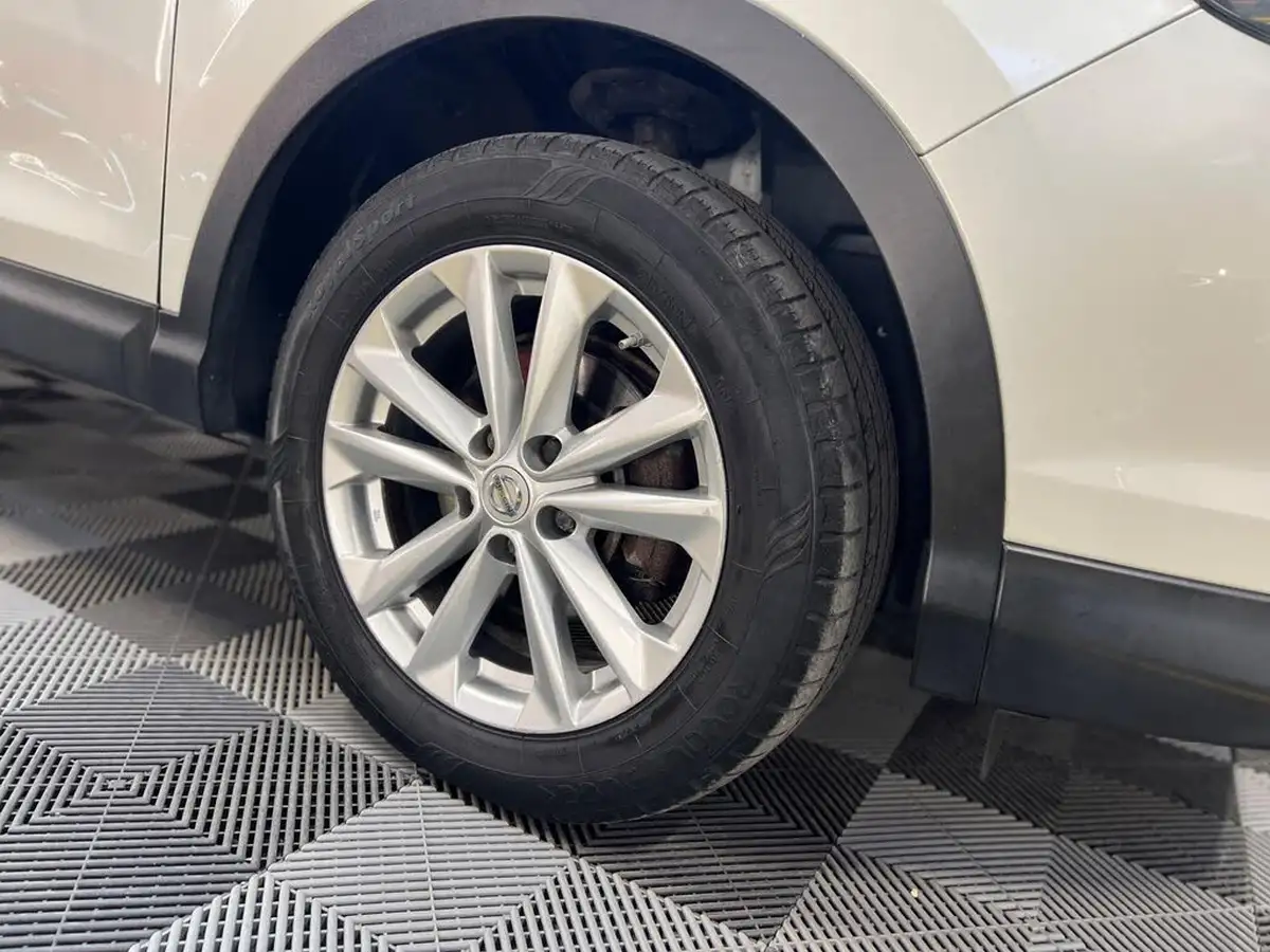 2015-nissan-qashqai-12-acenta-dig-t115ps-smart-vision-pack-big-9