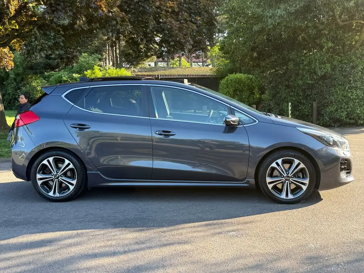 2017-kia-ceed-16crdi-gt-line-s-hatchback-dct-big-12