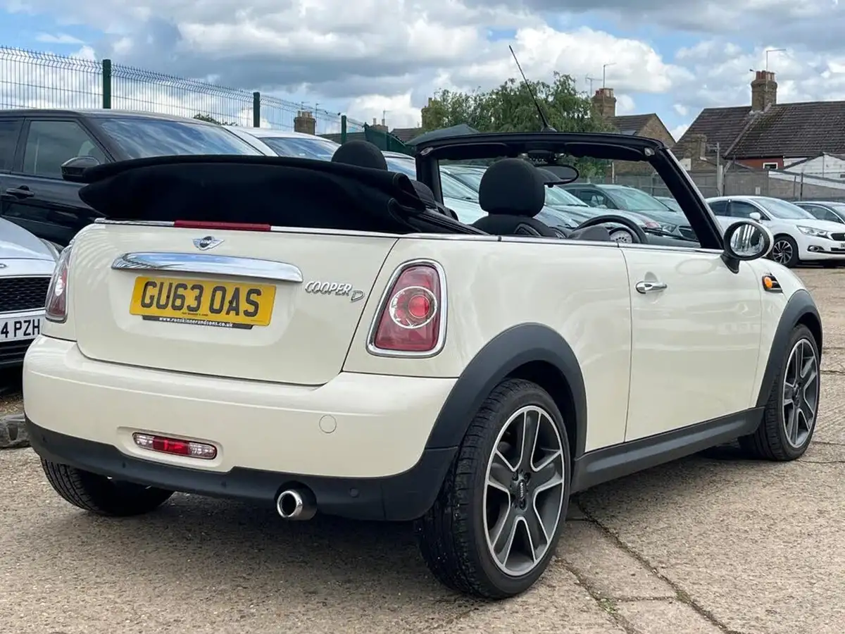 2013-mini-cooper-16td-cooper-d-112bhp-convertible-2d-big-3