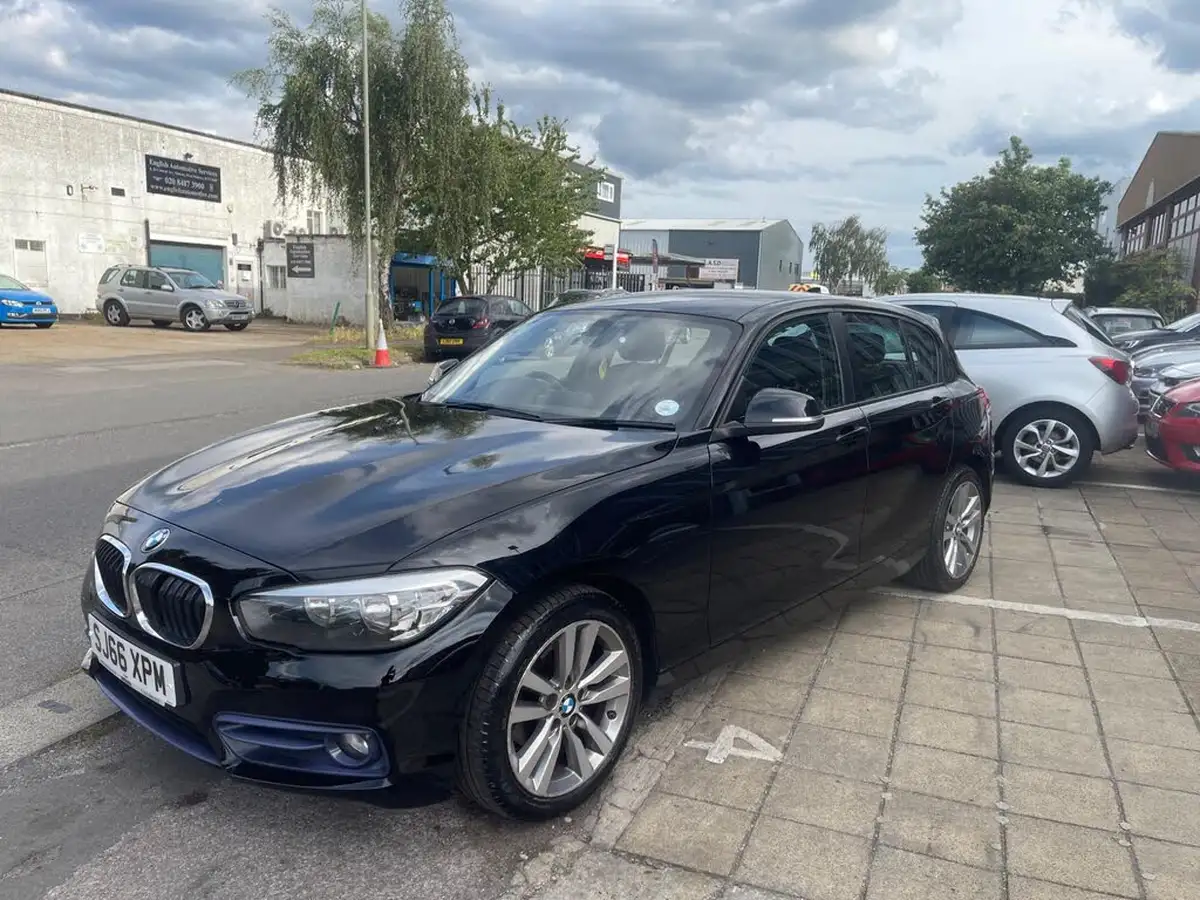 2016-bmw-1-series-15-118i-sport-5d-big-4