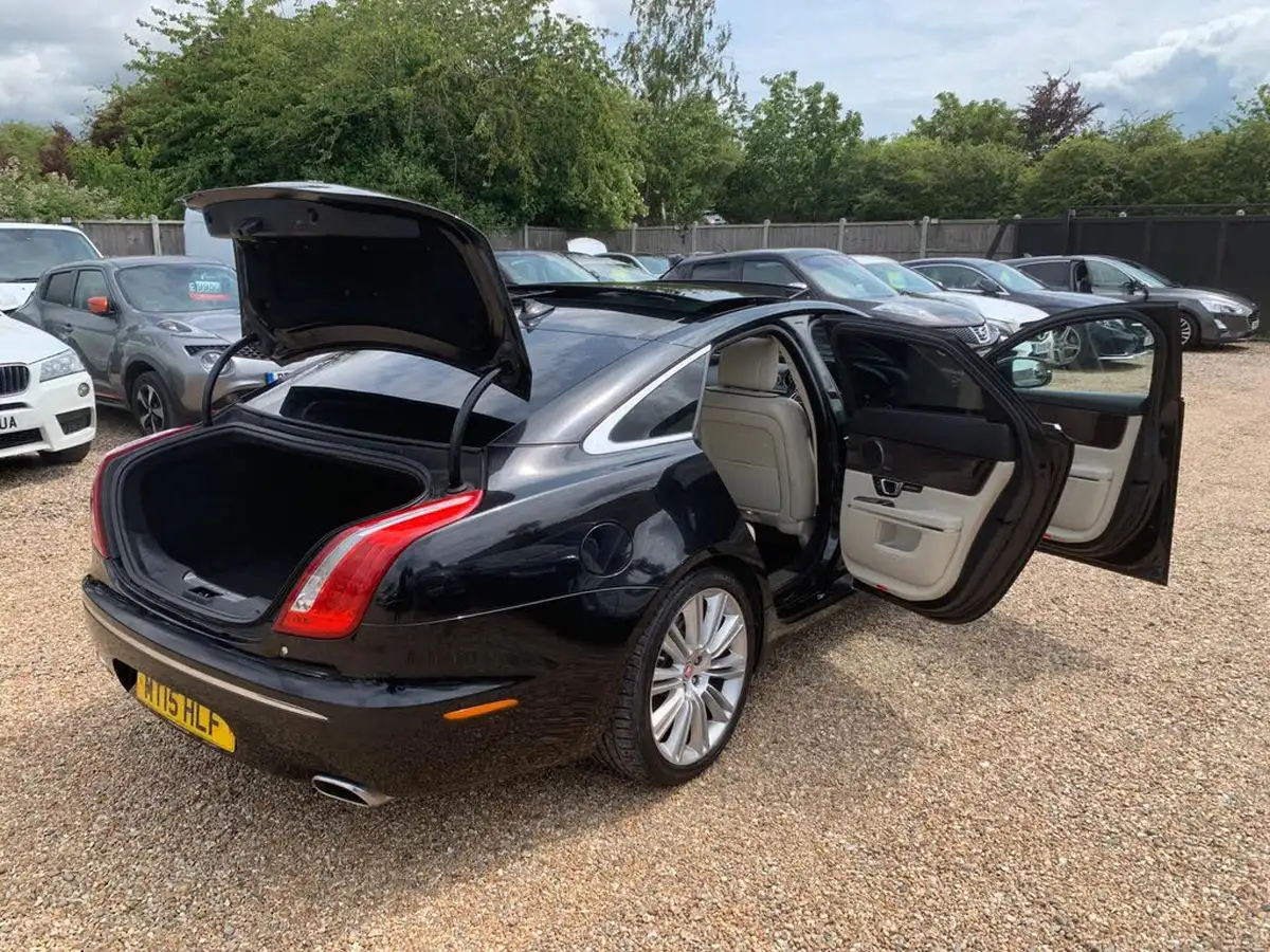 2015-jaguar-xj-series-30td-xj-portfolio-swb-auto-big-63
