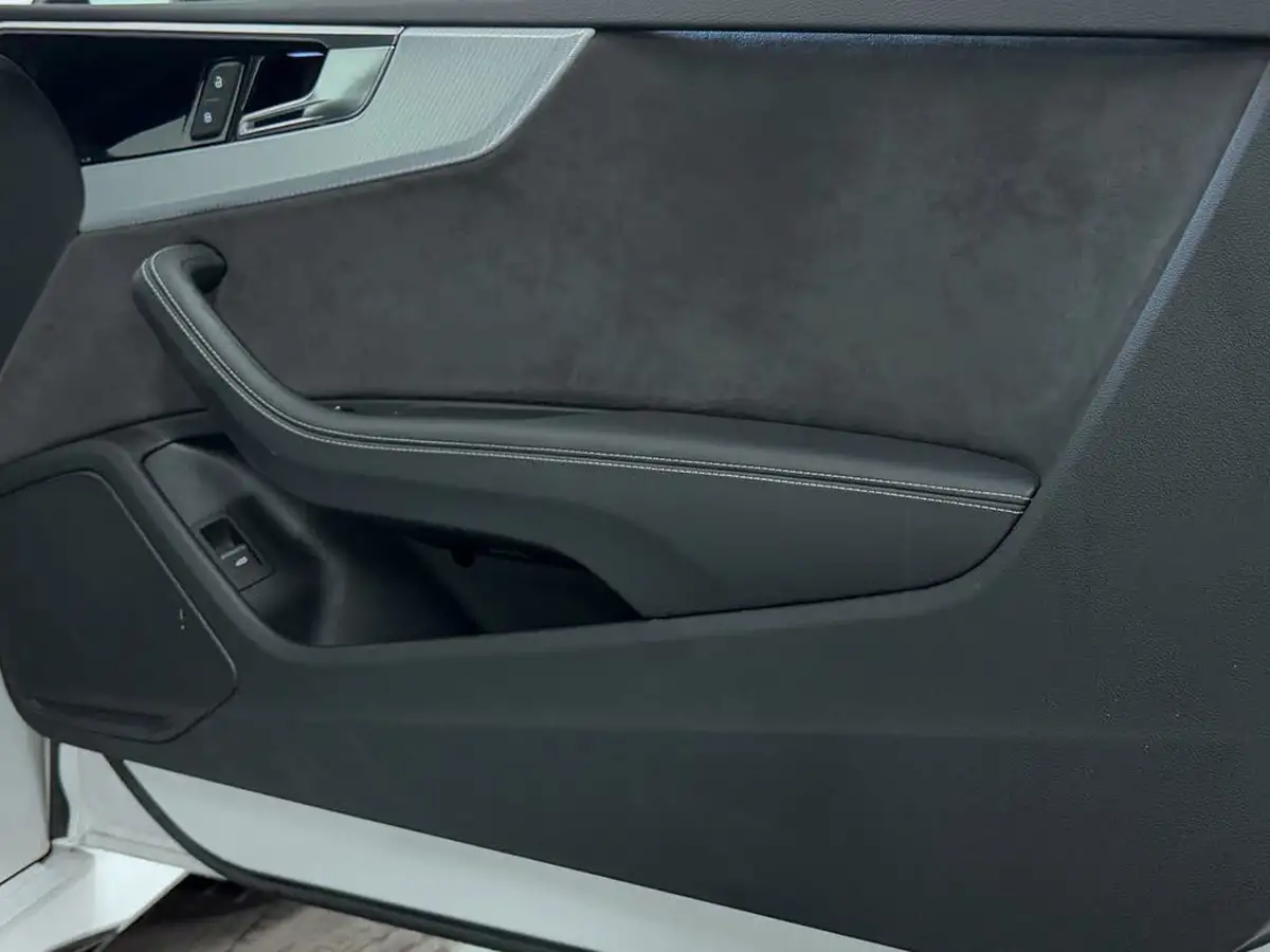 2021-audi-rs5-29-tfsi-coupe-2d-big-21