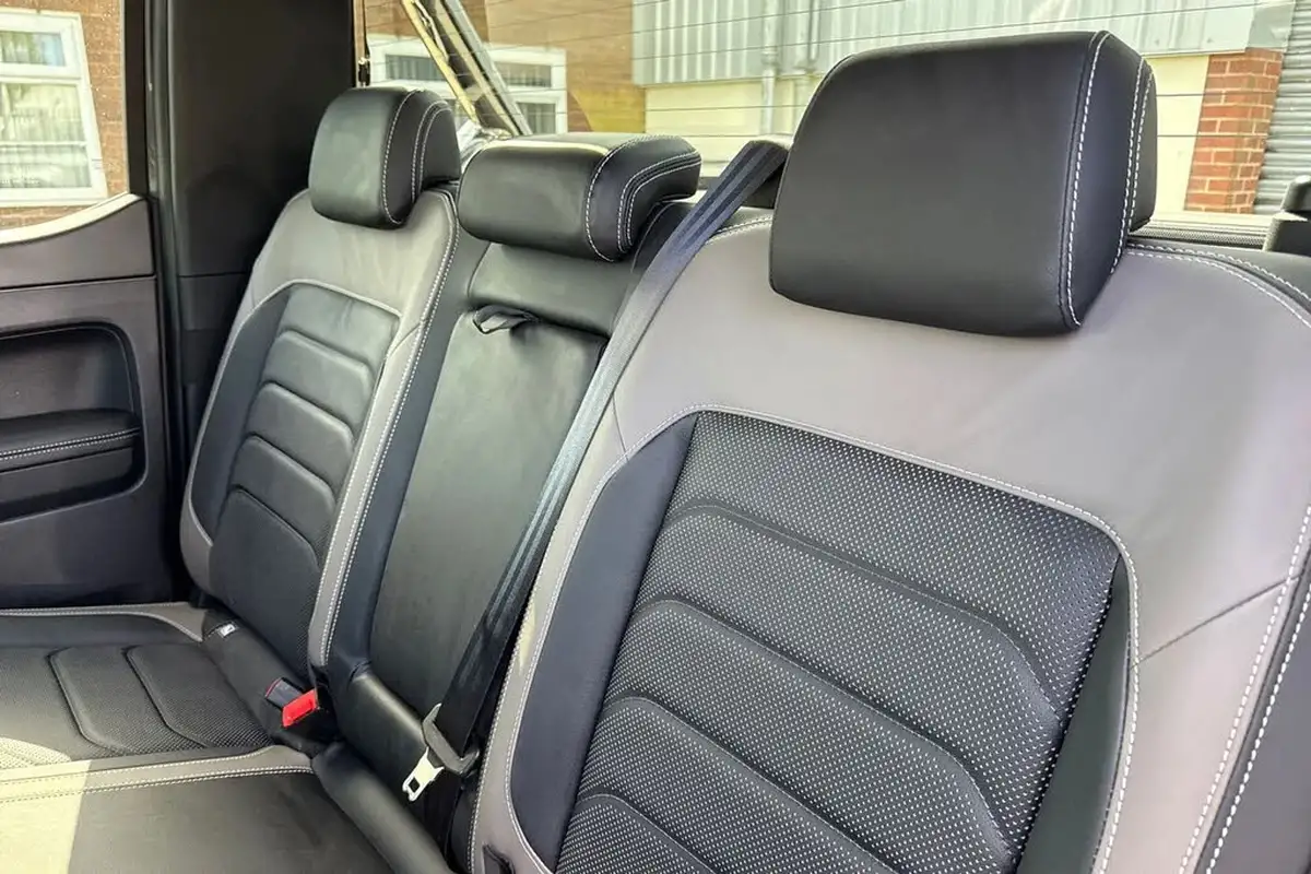 2024-volkswagen-amarok-20tdi-style-4motion-big-17