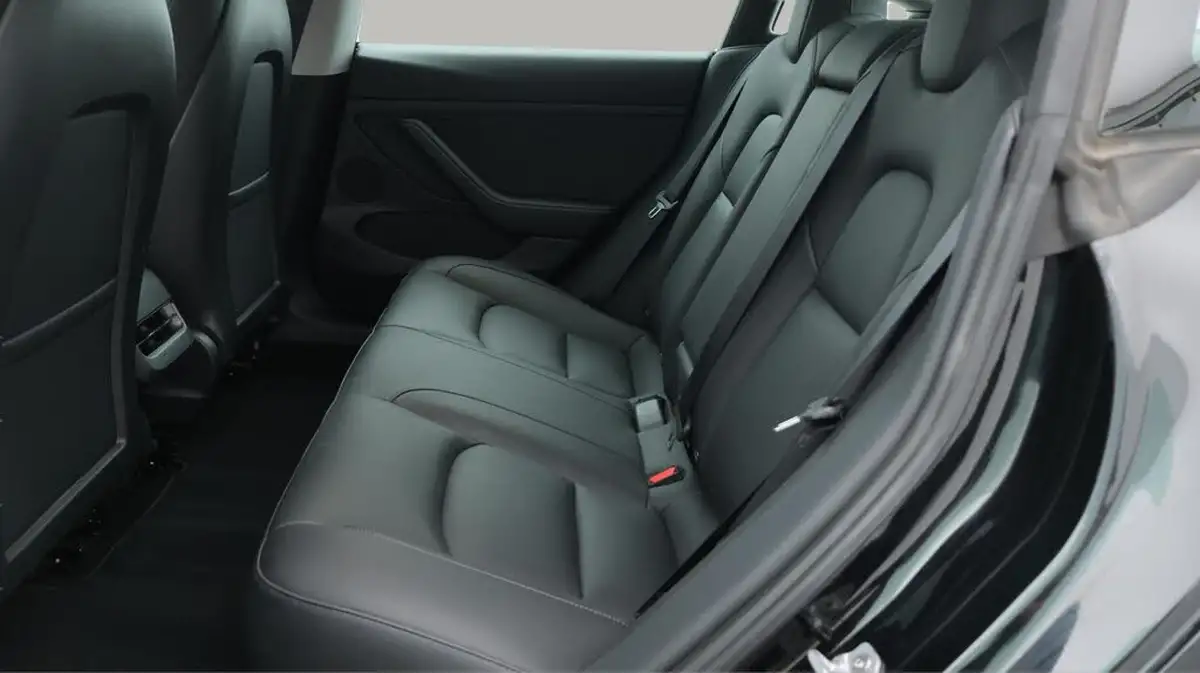 2021-tesla-model-3-e-long-range-4x4-big-16