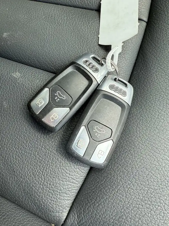 2019-audi-a4-avant-20-35-tdi-se-big-18