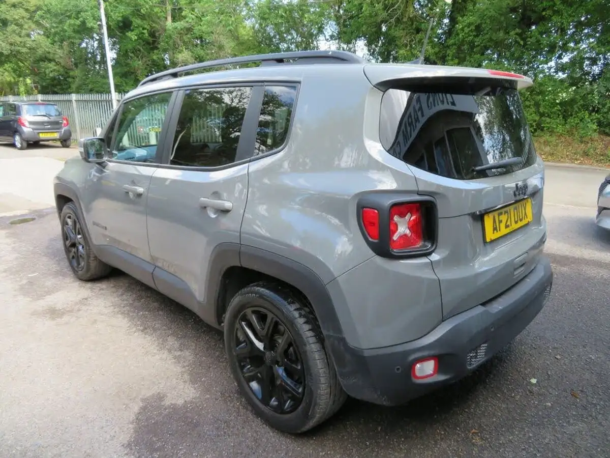 2021-jeep-renegade-10-gse-night-eagle-big-4