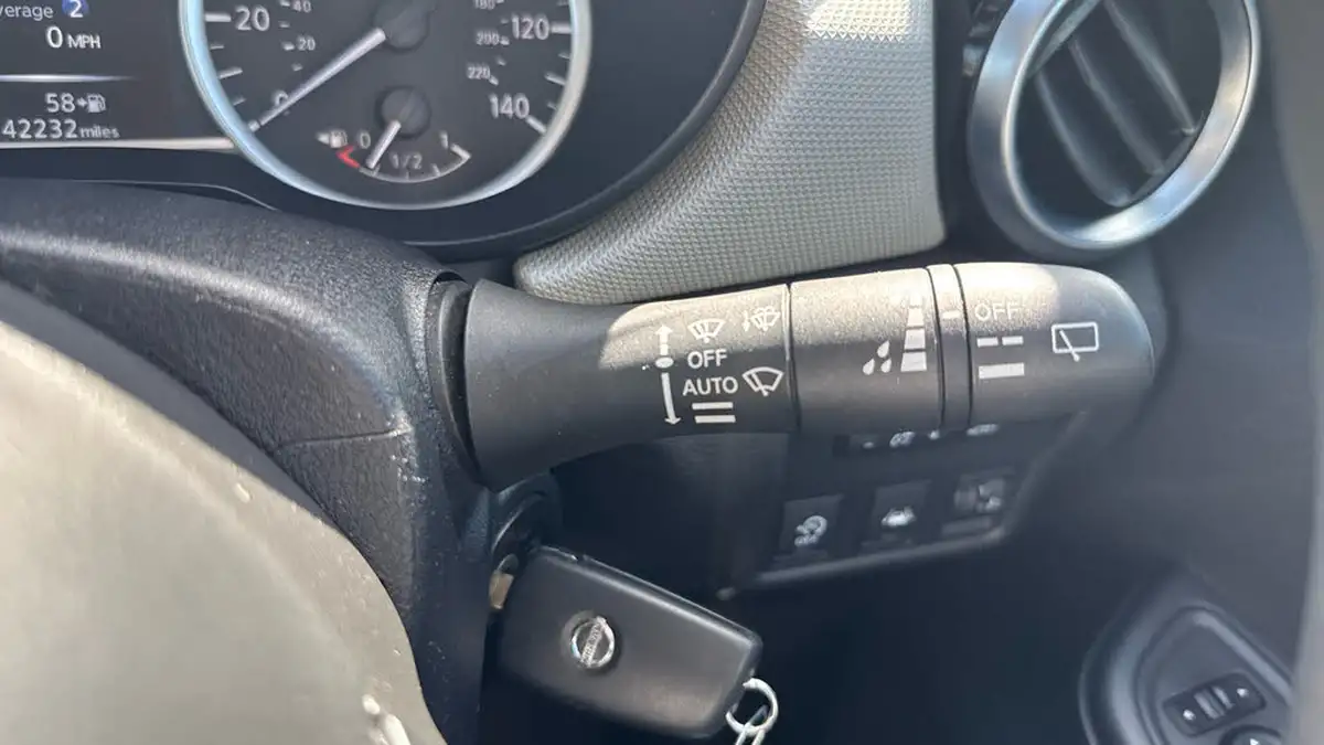 2018-nissan-micra-09-ig-t-acenta-big-27
