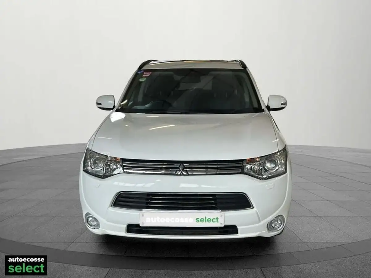 2015-mitsubishi-outlander-20-gx4h-phev-big-31