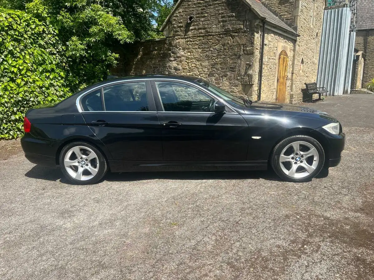 2010-bmw-3-series-20-318i-exclusive-edition-saloon-4d-auto-big-35