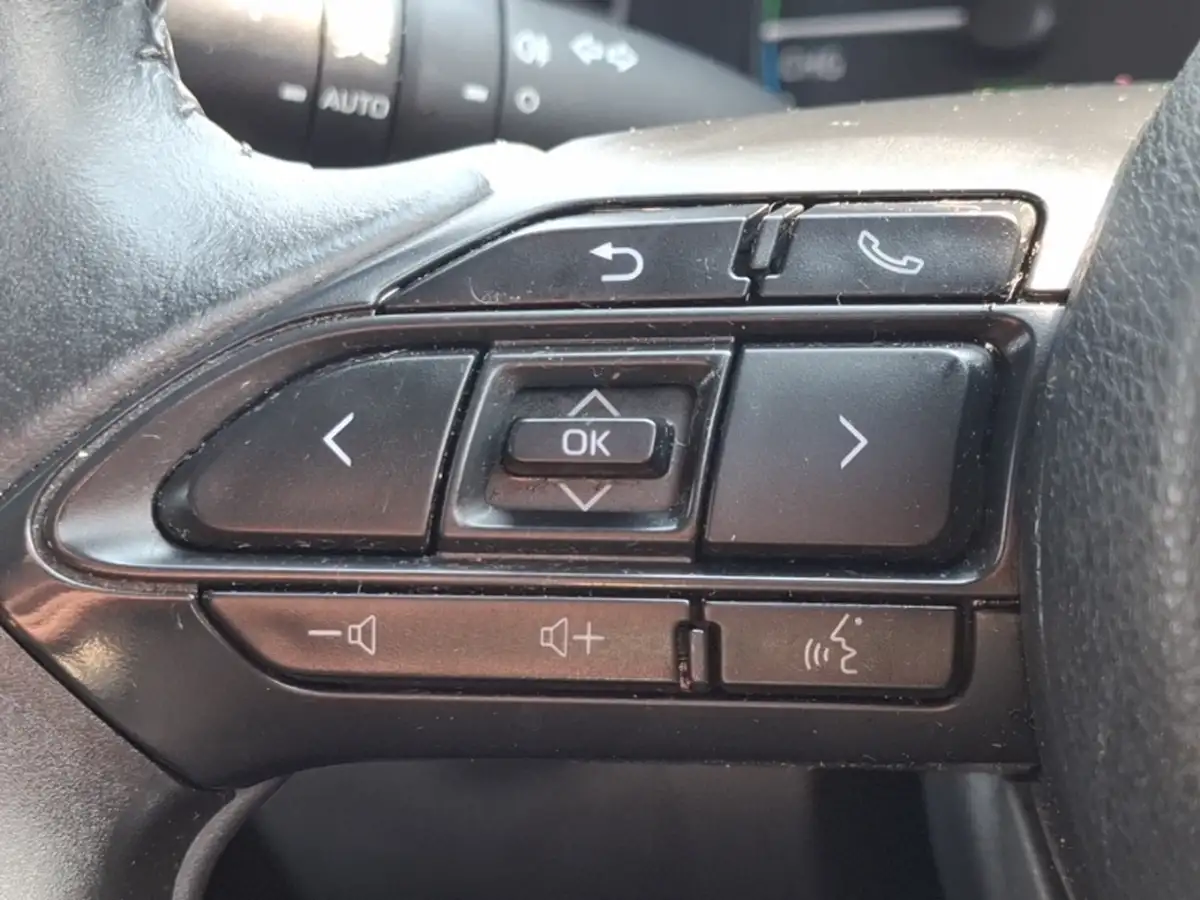 2019-mitsubishi-outlander-24-4hs-phev-big-14