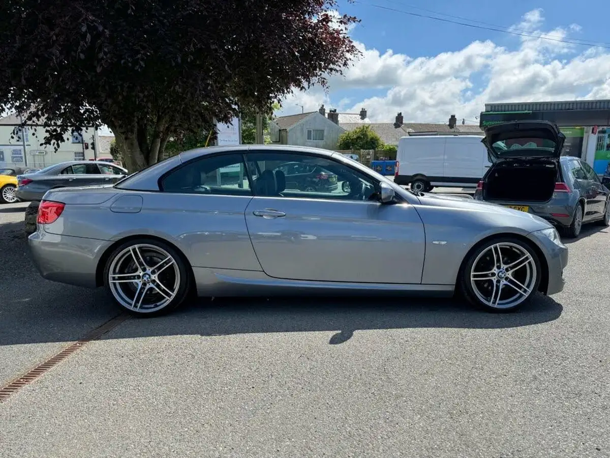 2013-bmw-3-series-20td-320d-m-sport-convertible-2d-auto-big-5