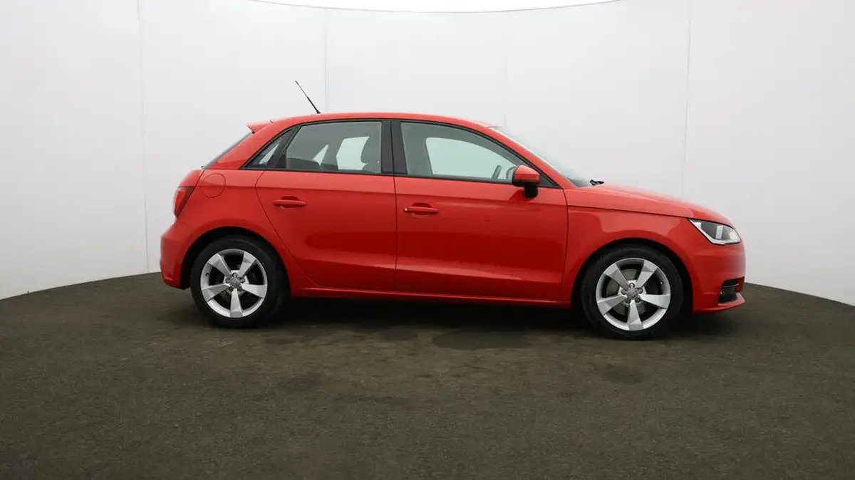2017-audi-a1-16tdi-sport-nav-sportback-5d-big-53