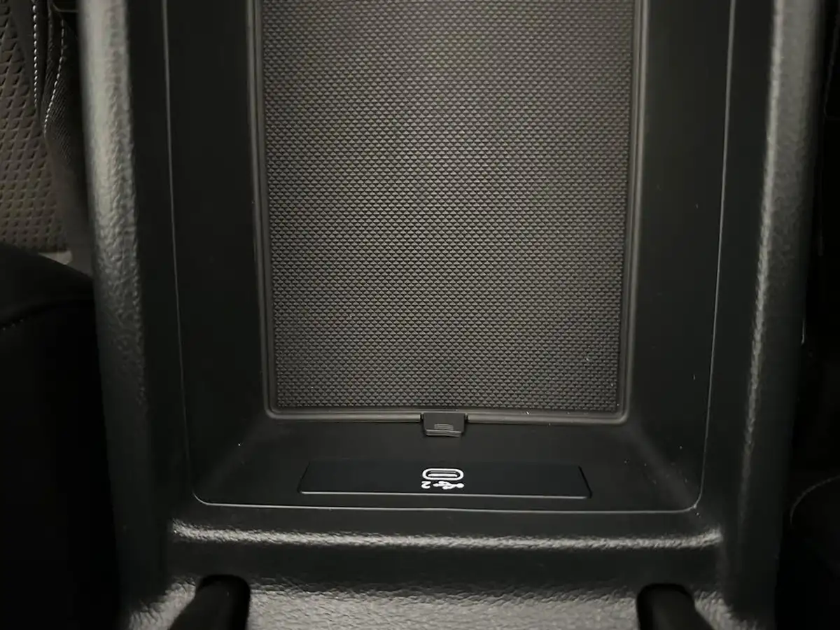 2020-audi-a4-20-35-tdi-black-edition-big-32