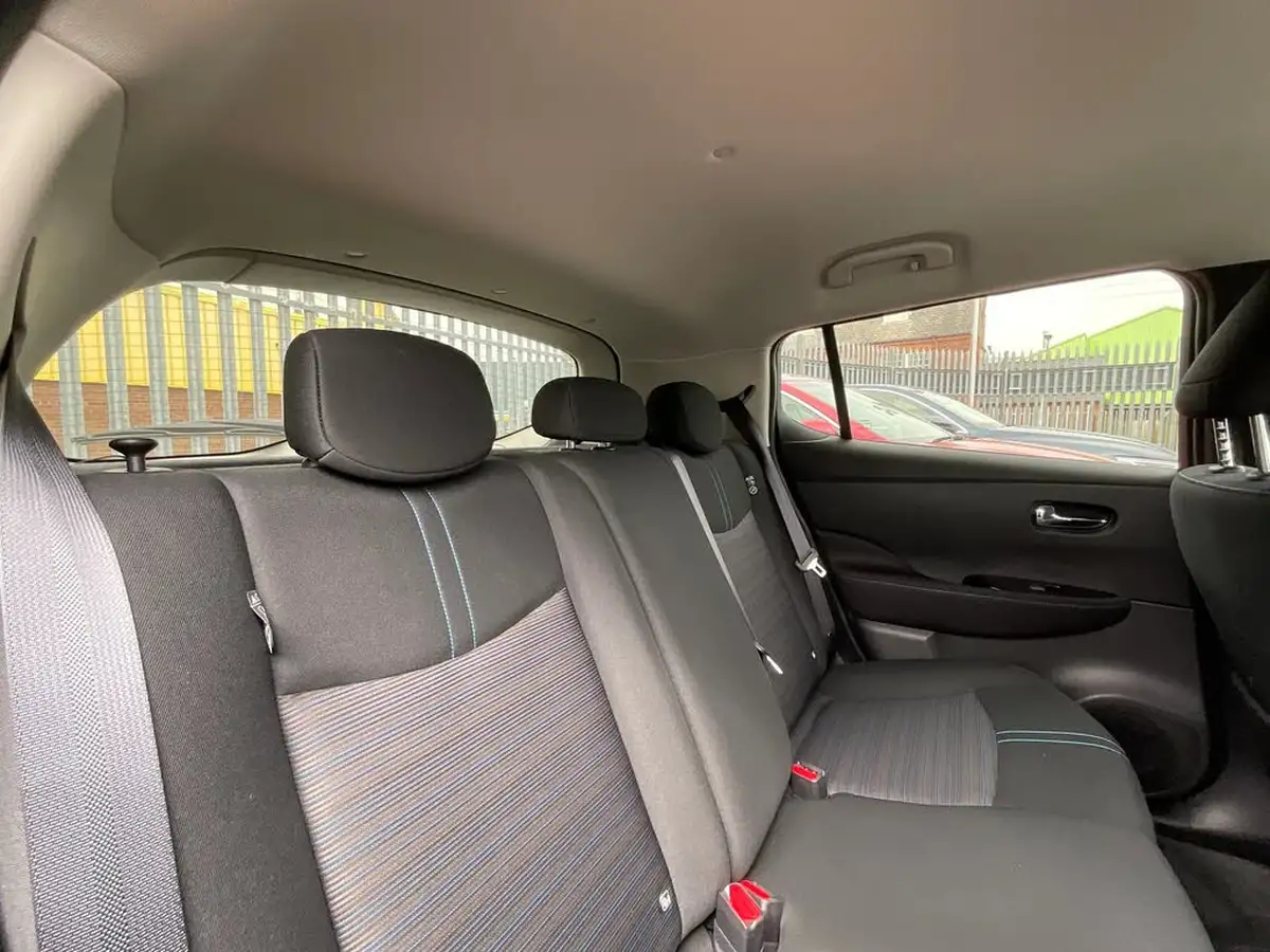 2024-nissan-leaf-e-n-connecta-39kwh-big-10