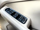 2021-porsche-macan-30-s-small-37