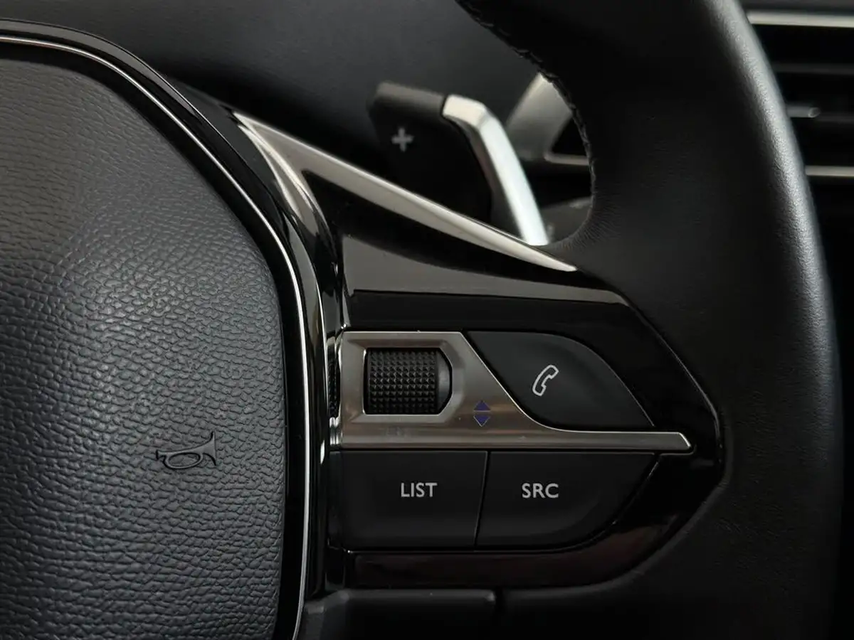 2021-peugeot-3008-suv-12-puretech-allure-premium-eat8-big-23