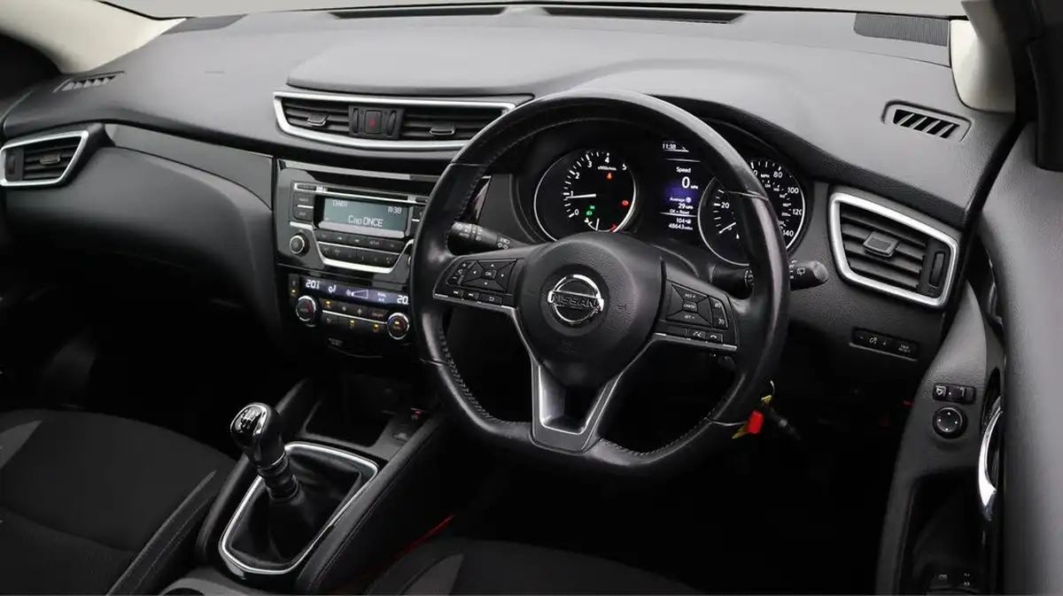 2018-nissan-qashqai-12-dig-t-acenta-big-9