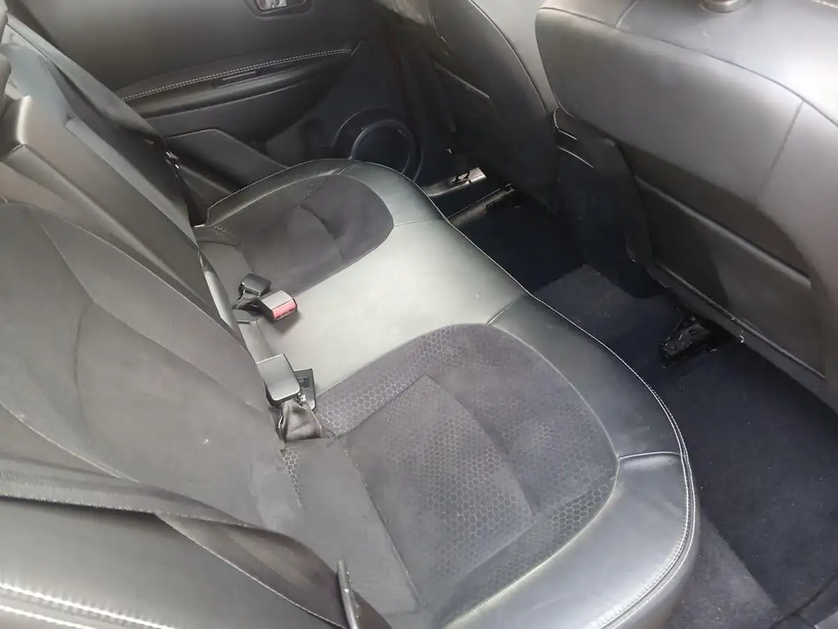 2013-nissan-qashqai-15td-360-big-14