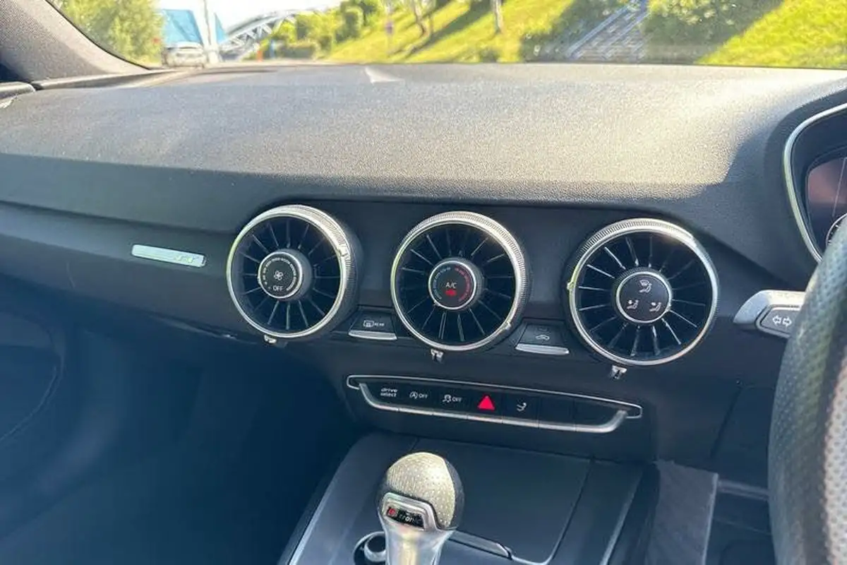 2020-audi-tt-coupe-20-40-tfsi-s-line-big-22