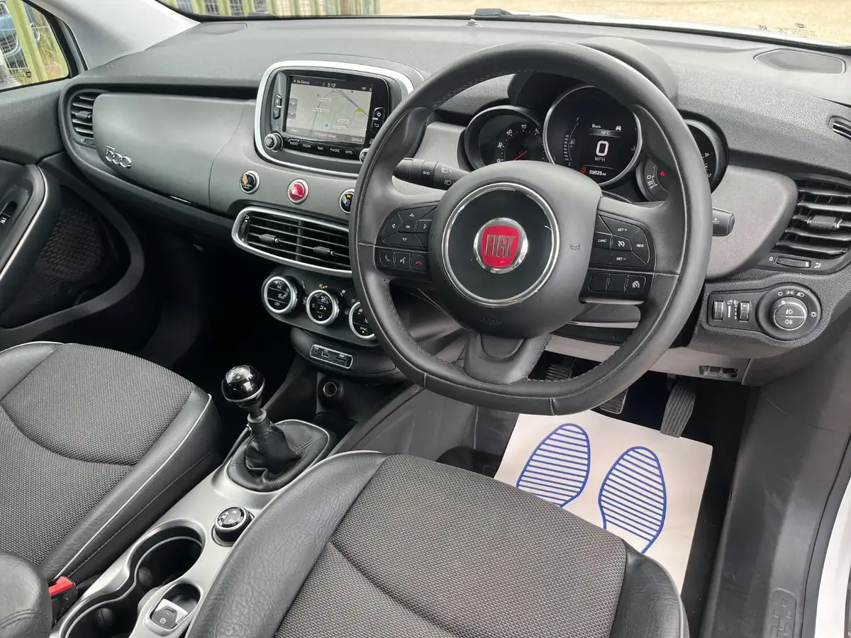2016-fiat-500x-16multijet-cross-plus-big-12