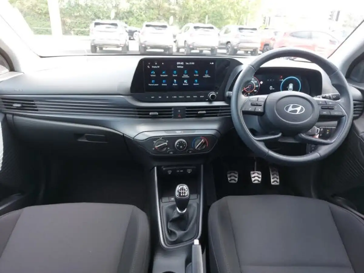 2024-hyundai-bayon-10-t-gdi-advance-big-2