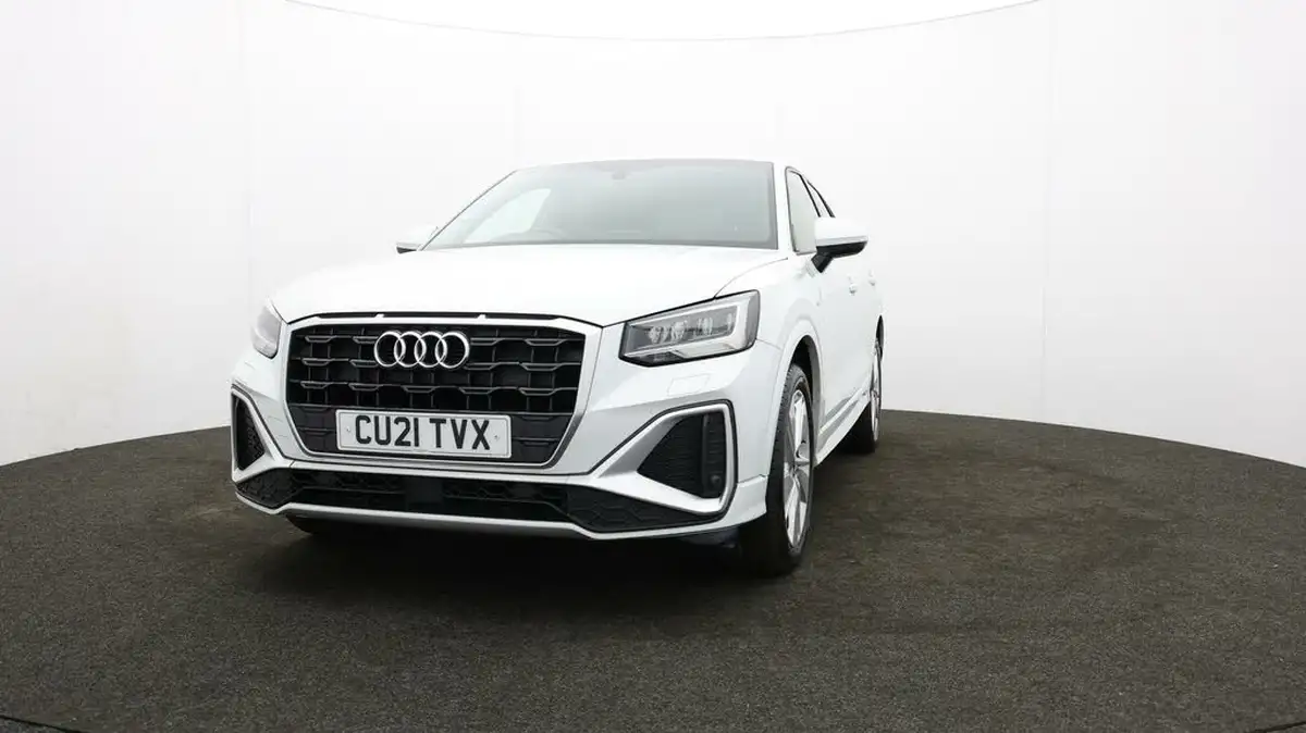 2021-audi-q2-10-30-tfsi-s-line-big-57